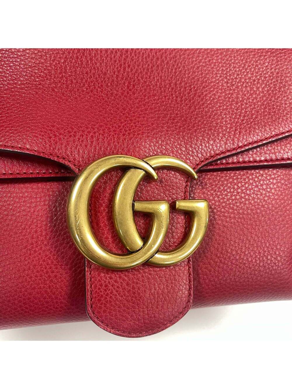 Gucci GG Marmont Leather Shoulder Bag by Alessandro Michele - Picture 13 of 15